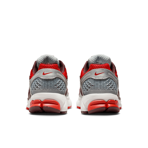 WMNS Nike Vomero 5 - 'Mystic Red'