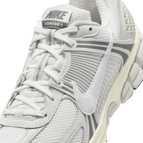 Nike Zoom Vomero 5 - 'Platinum Tint/Photon Dust'